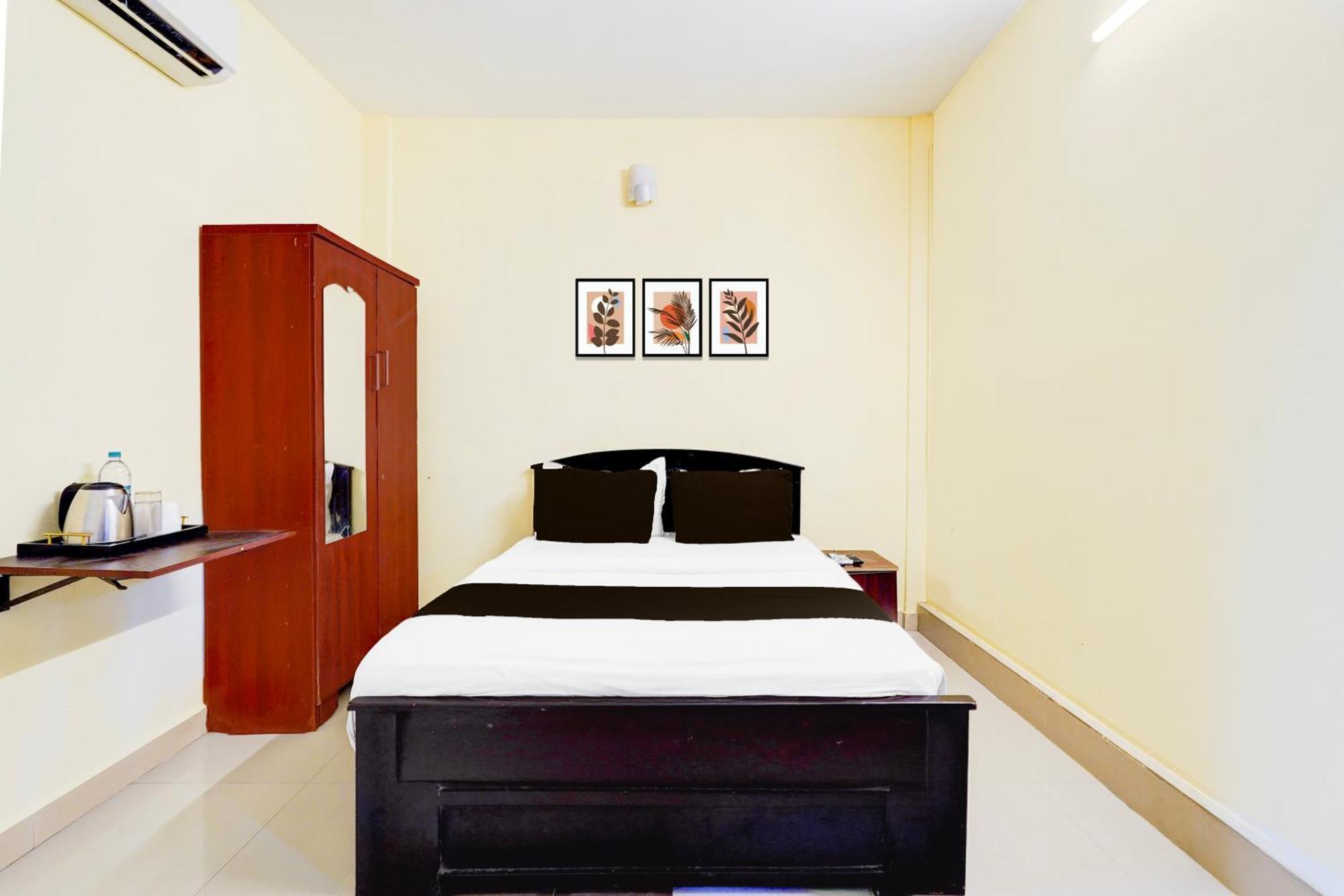 Super O Ecr Injambakkam Formerly Nimalan Residency 2* Chennai